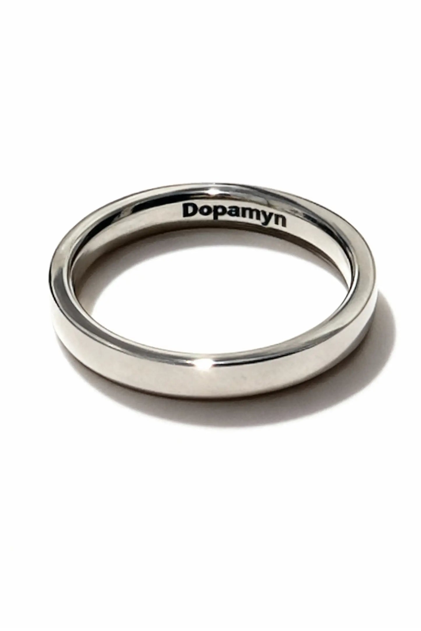 Anillo circulo de la vida unisex de plata DOPAMYN, diseño delgado y minimalista.