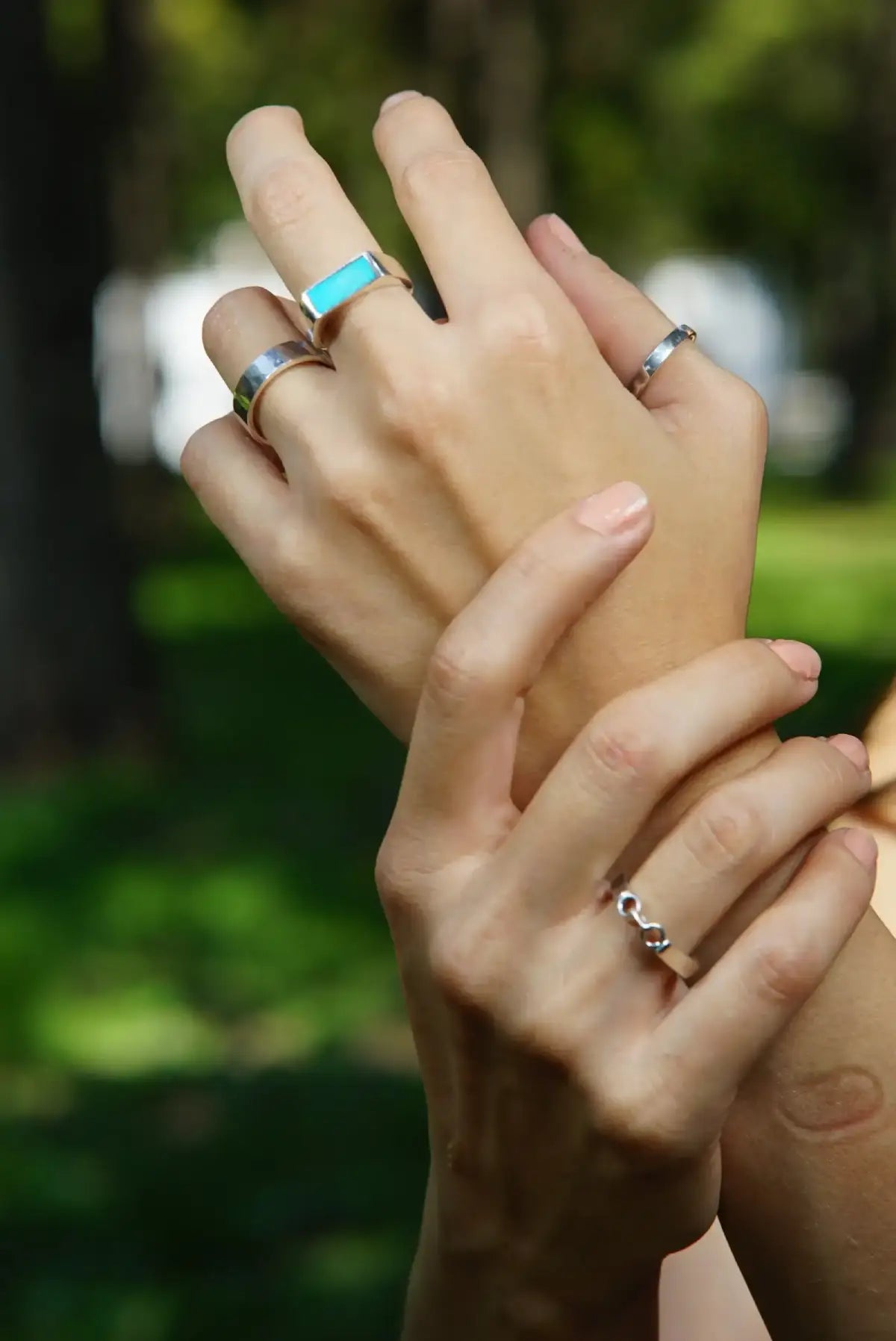 Anillo Rectangular en plata .950 diseño geométrico moderno unisex con piedra natural turquesa DOPAMYN