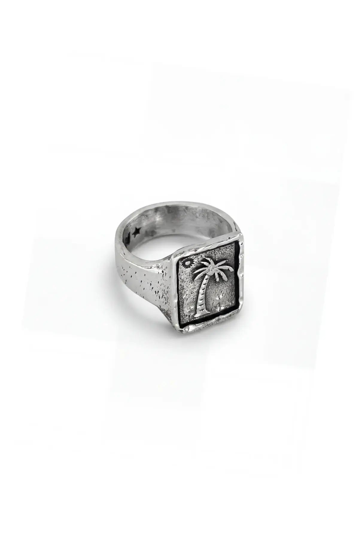 Anillo Summer en plata .950 con palmera grabada, acabado envejecido DOPAMYN