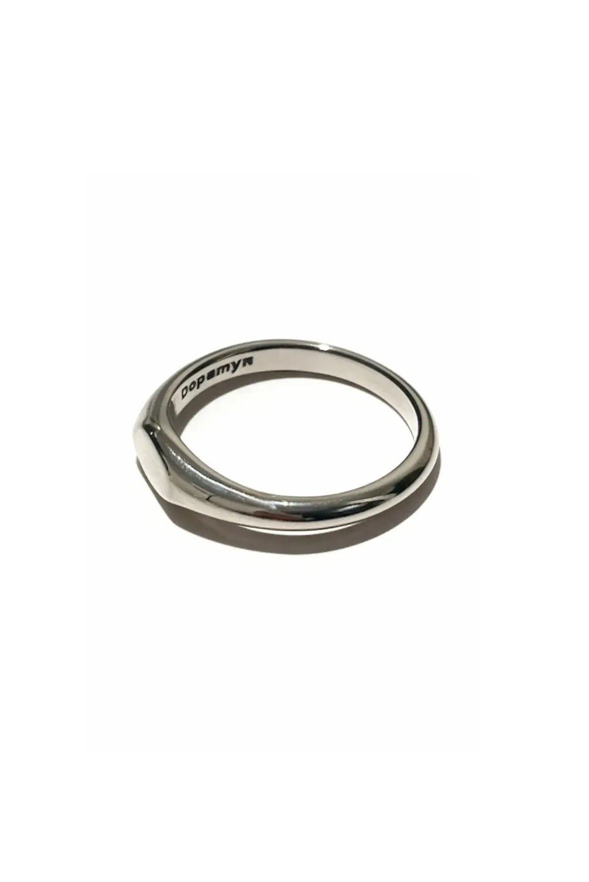 Anillo Oval en plata .950 unisex diseño minimalista artesanal DOPAMYN