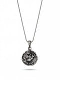 Collar Libre Icon en plata .950, medalla grabada con ave y la palabra LIBRE