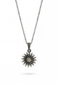 Collar Sol en plata .950 con dije de sol y acabado envejecido, joyería DOPAMYN