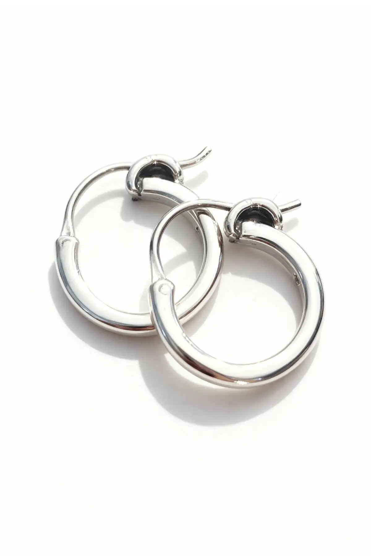 Hoops de plata .950 aretes unisex joyería artesanal minimalista dopamyn