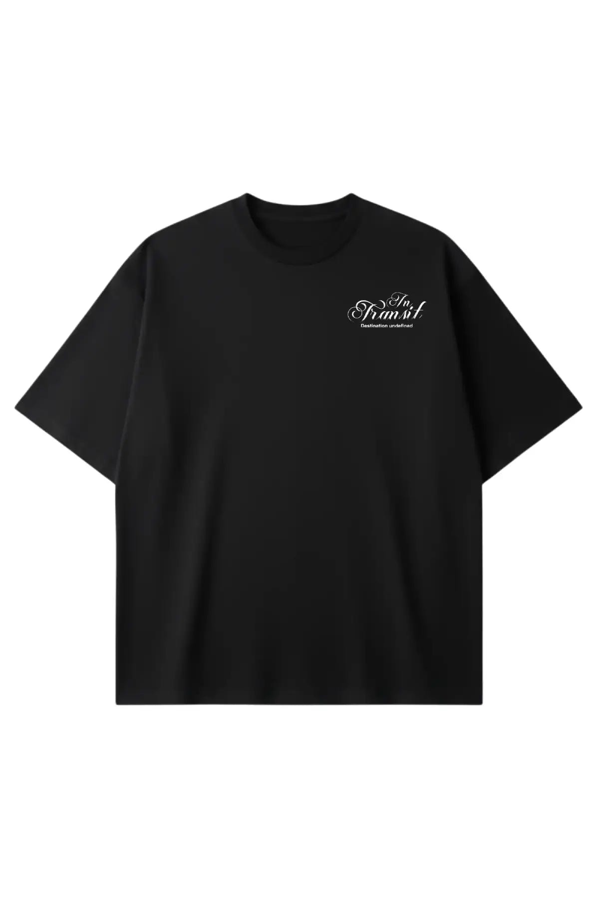 In Transit Oversized Tee All Black, detalle del estampado
