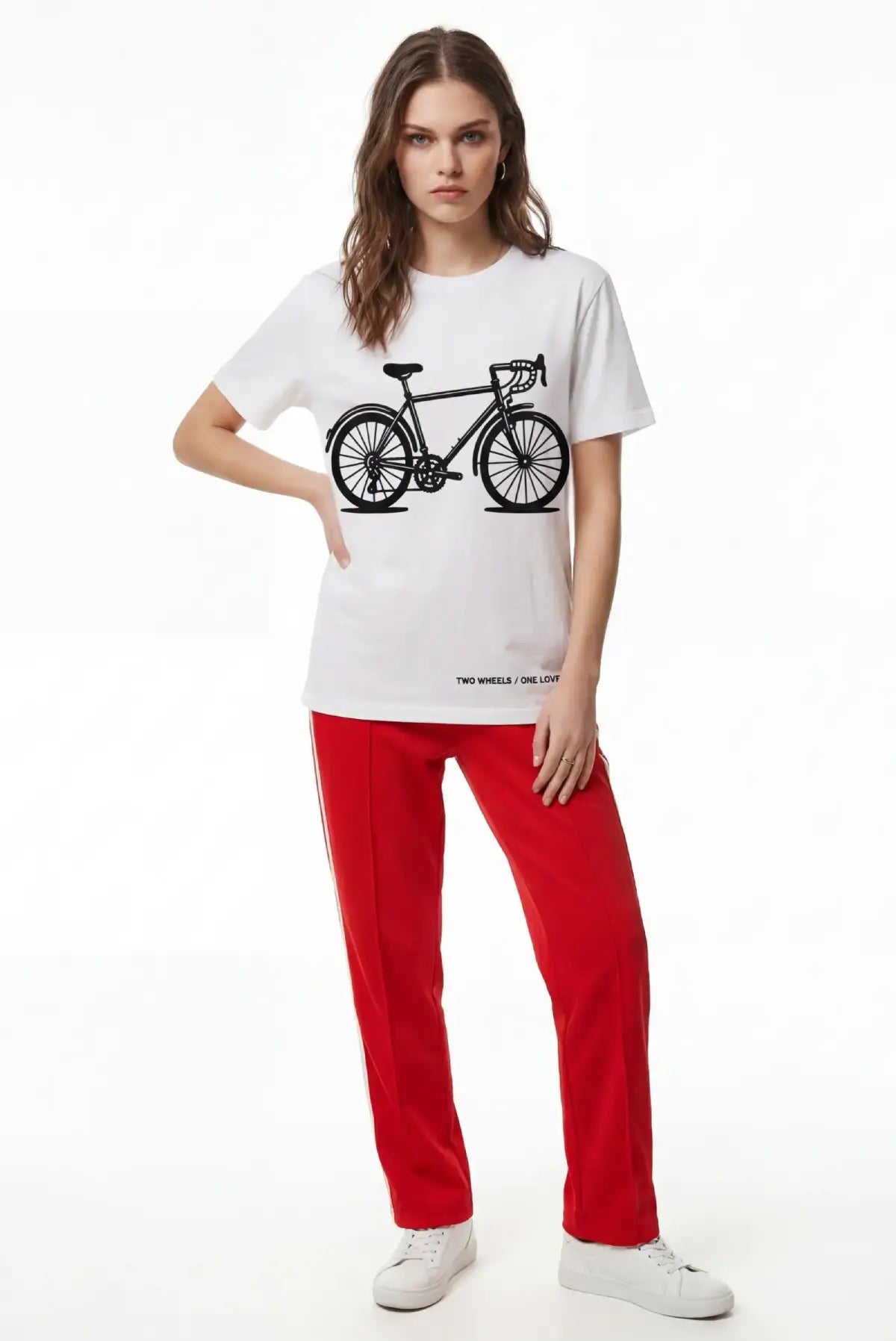 Two Wheels regular tee unisex Dopamyn estampado bicicleta con vista frontal