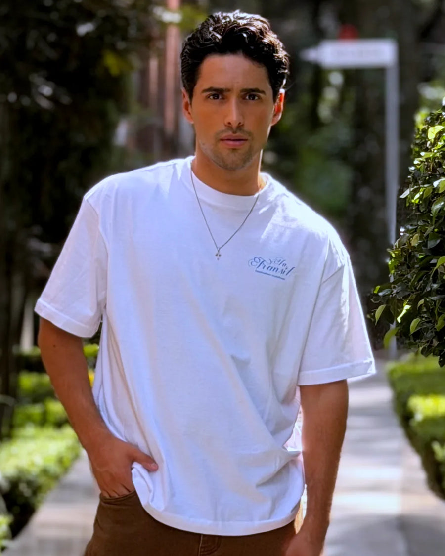 In Transit Oversized Tee Off White en la calle, estilo DPMN★